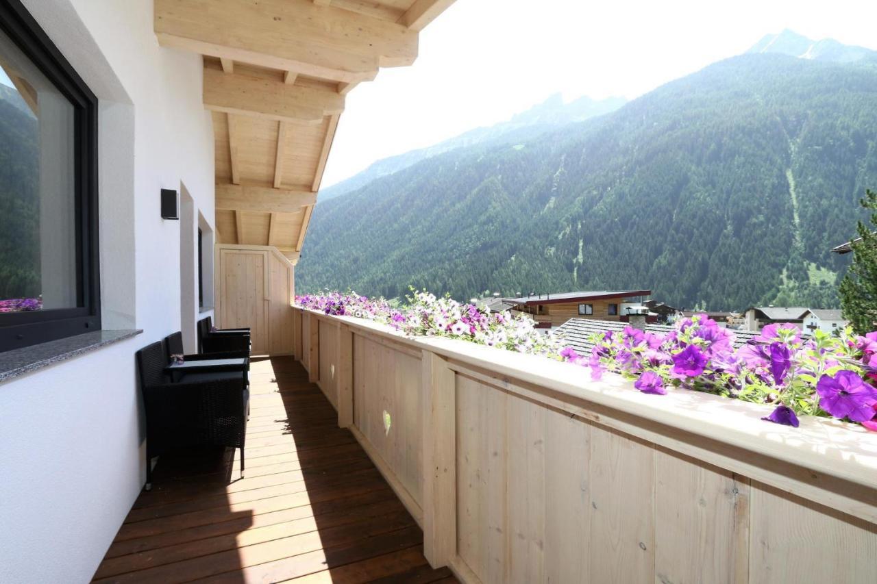 Apartments Alpenpanorama, Neustift Нойштіфт-ім-Штубайталь Екстер'єр фото