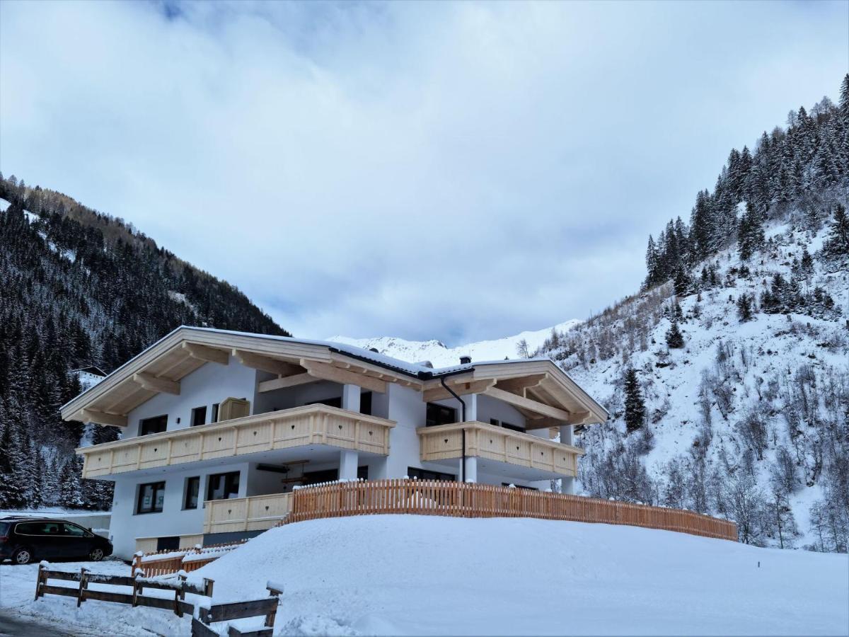 Apartments Alpenpanorama, Neustift Нойштіфт-ім-Штубайталь Екстер'єр фото
